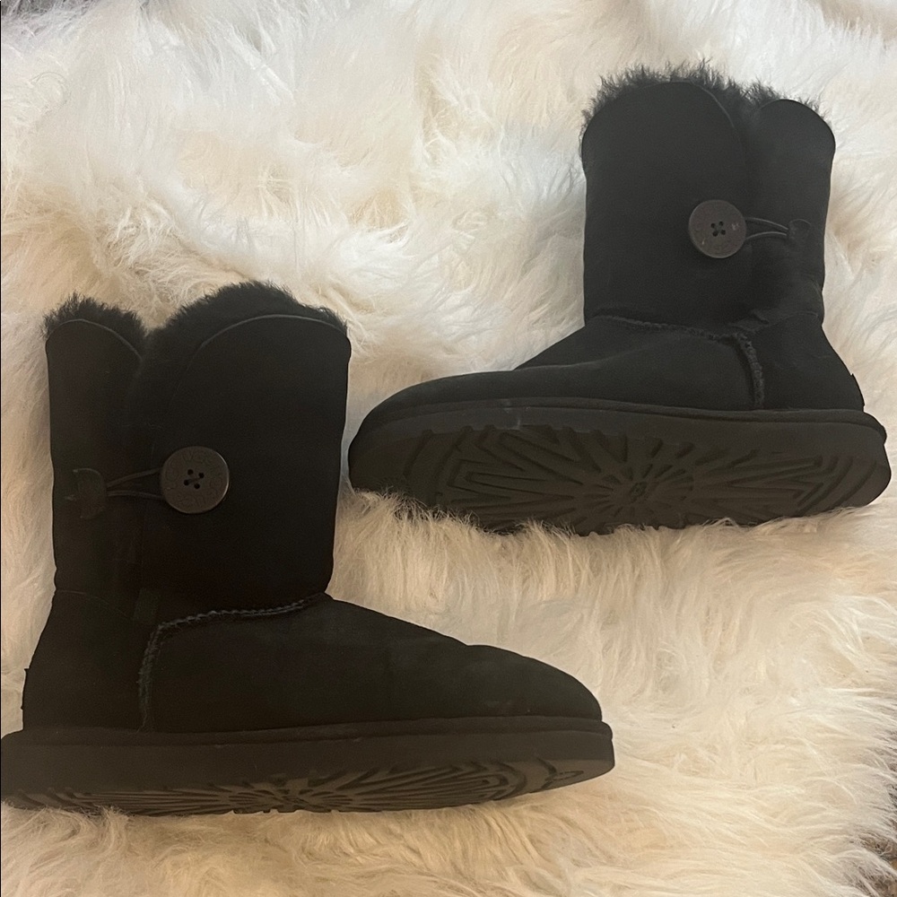 UGG Bailey Button II Boots
